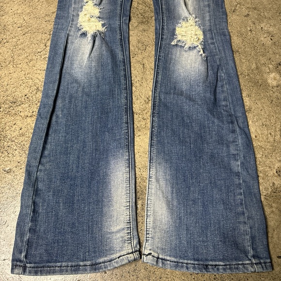 Y2K Mcbling boot cut distressed jeans size 9 - Picture 4 of 8
